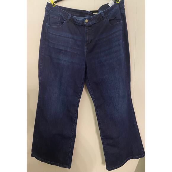 Belle Boho by Kim Gravel Petite Crosshatch Relaxed Jean 24 Petite - Picture 1 of 7